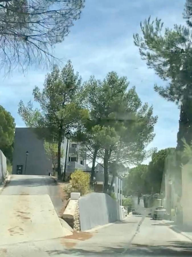 Les Baux-Beauxアパートメント エクステリア 写真